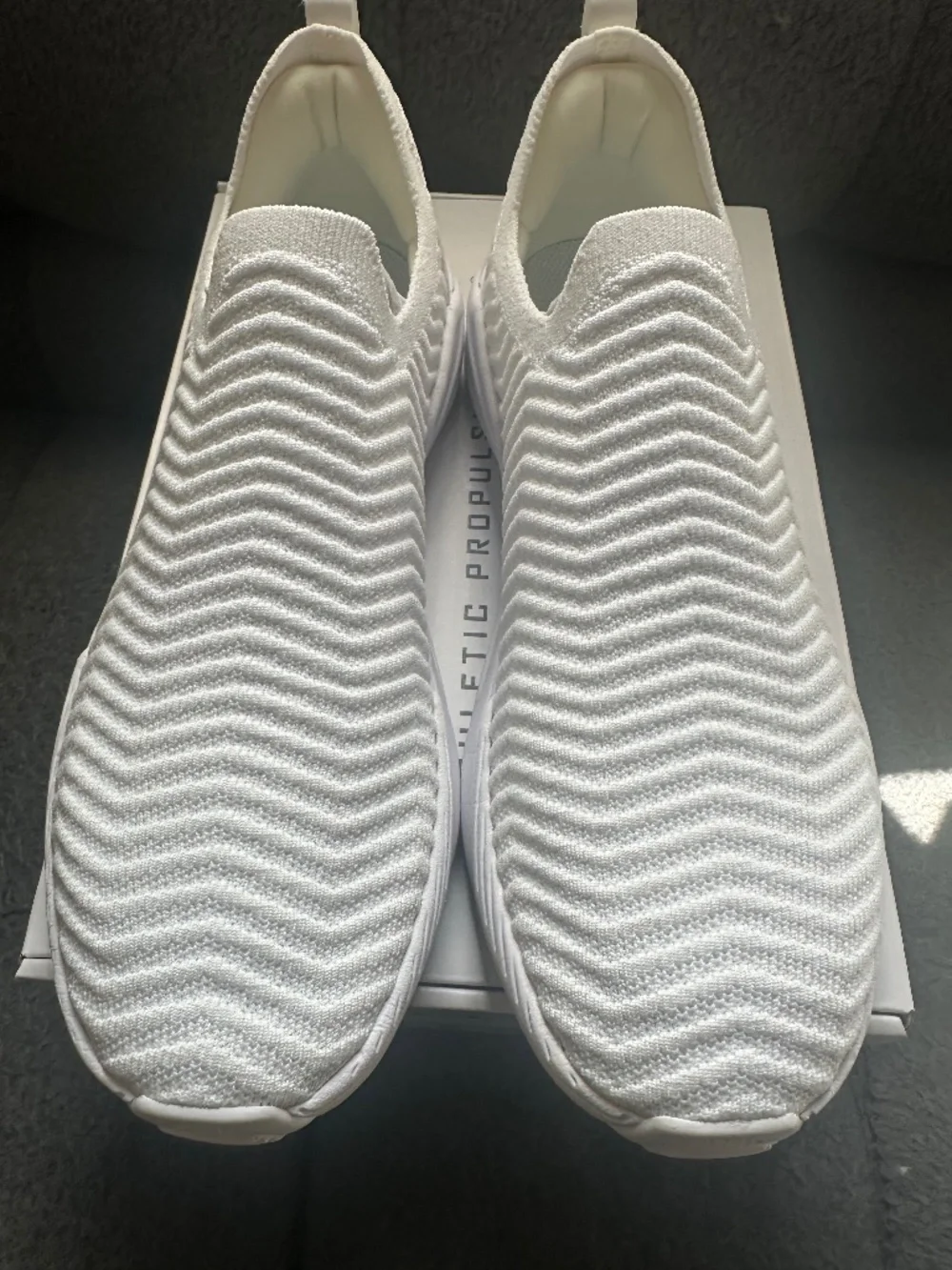 APL Women's TechLoom Traveler in White size 8